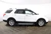 Ford Explorer Thumbnail 4